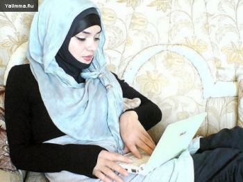 Мусульманка: Может ли мусульманка сидеть в интернете?